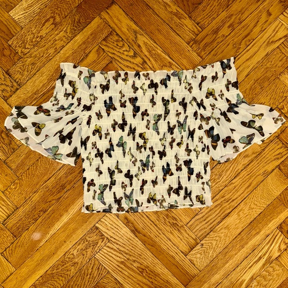 LAGENCE Bexley Butterfly Parchment
Flutter Off Shoulder Top - Picture 2 of 4